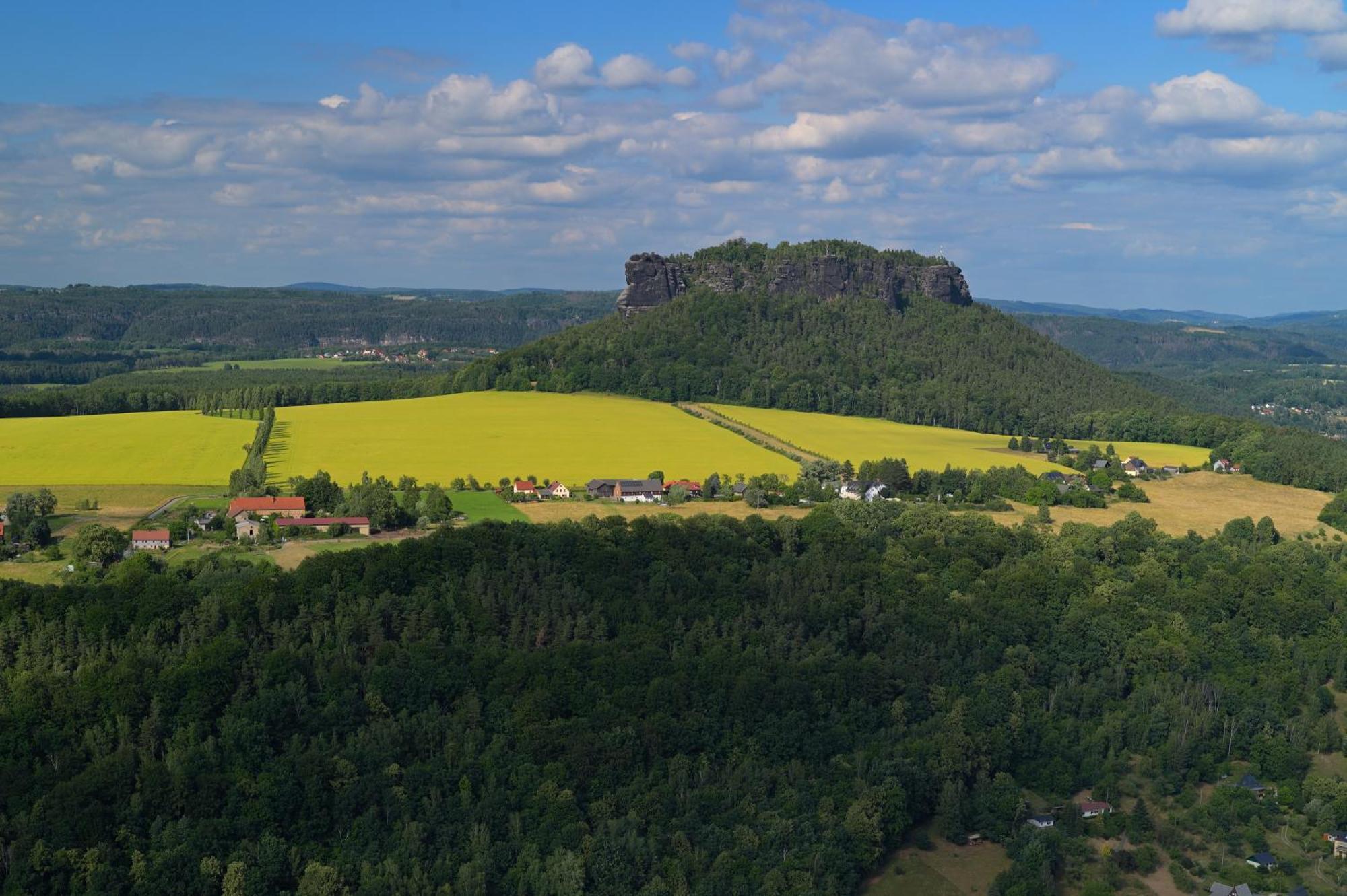 Gasthof Ungerberg Нойштадт-ин-Захзен Экстерьер фото